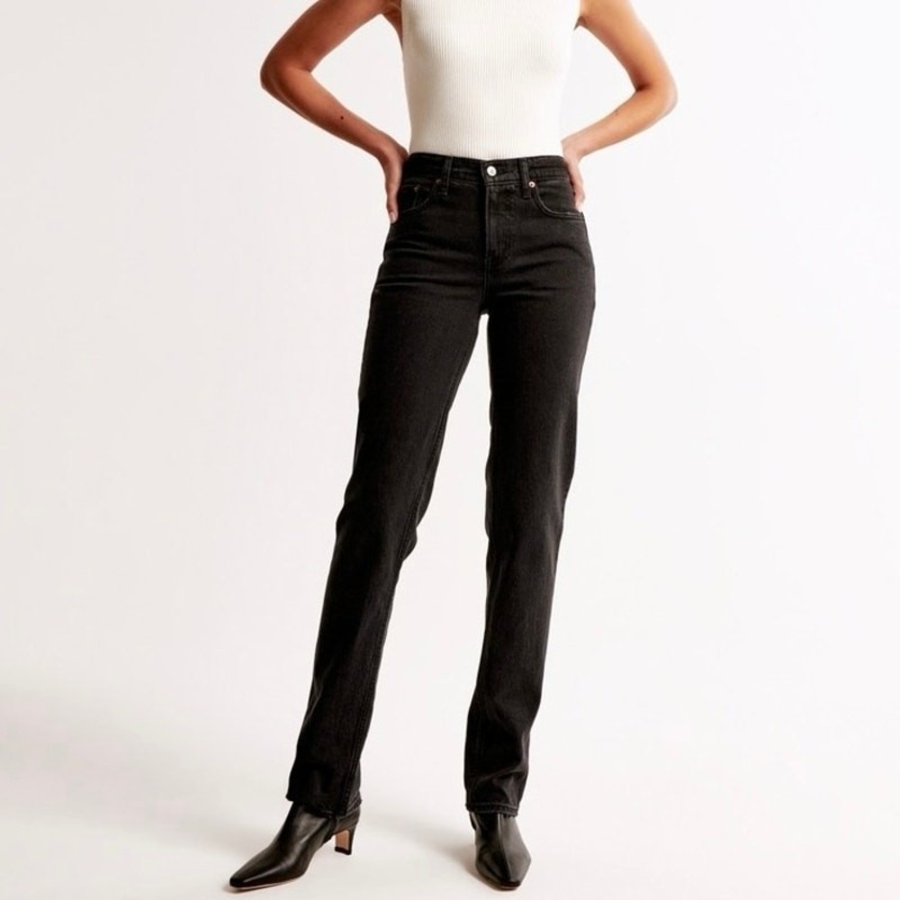 NWT Abercrombie & Fitch Black Straight-Leg Jeans